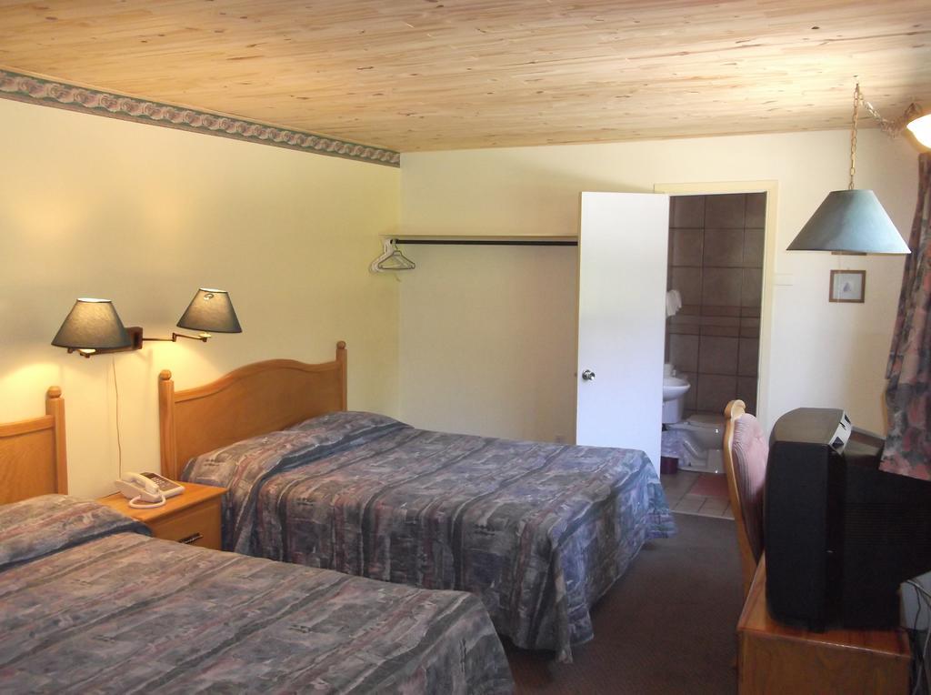 Auberge Mountain View Inn Mont-Tremblant Eksteriør bilde