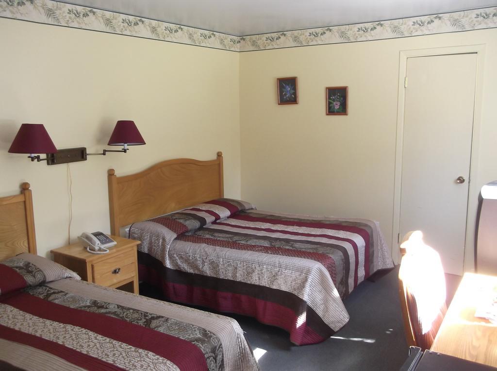 Auberge Mountain View Inn Mont-Tremblant Rom bilde